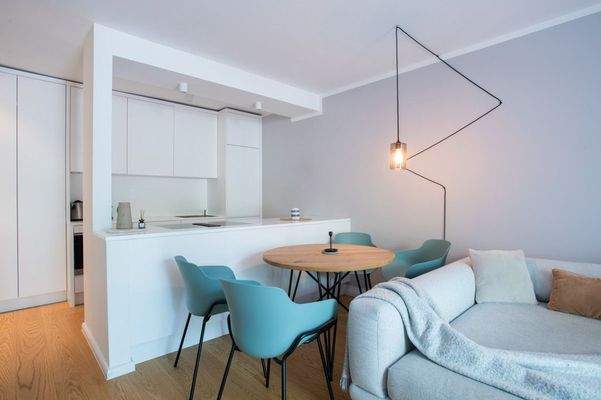 Best_Place_Maison Frederic_Eisenzahnstrasse 11-16_WE55_Wohnzimmer-9