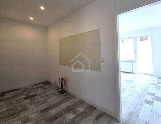 Küche + Zugang zu Zimmer 3