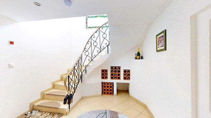 Treppenhaus (Whg links)