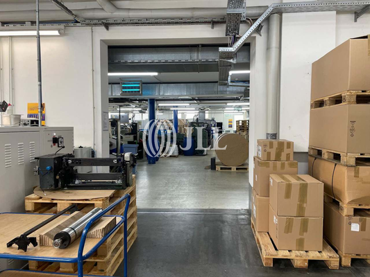 Lagerhalle Innenansicht - JLL