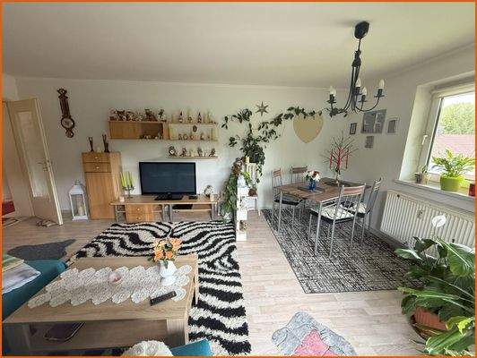 Wohnen mit Essbereich