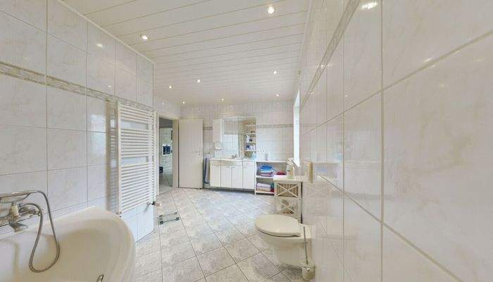 Badezimmer Erdgeschoss