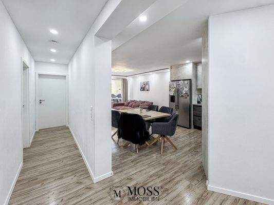 Wohn-/Esszimmer und Schlafzimmer