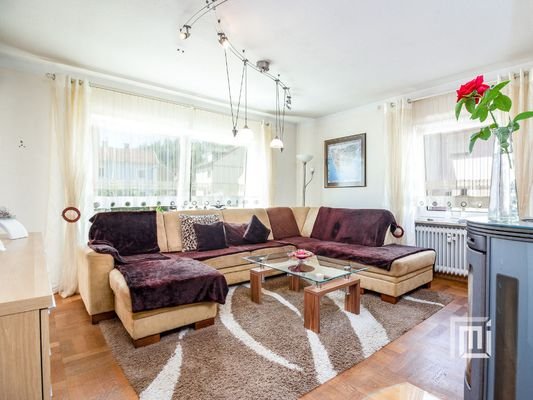 Wohnzimmer-Altbau-Erdgeschoss.jpg