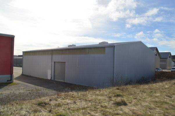 Außenansicht Gebäude C - Kalthalle