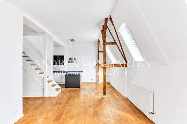 Wohn-/Essbereich (Zimmer 3)