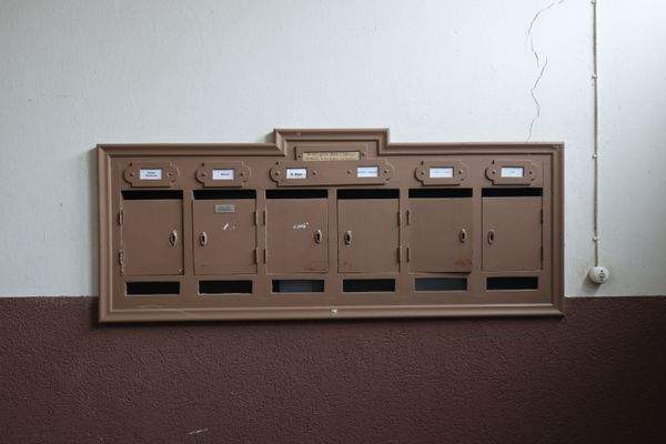 Alte Briefkastenanlage