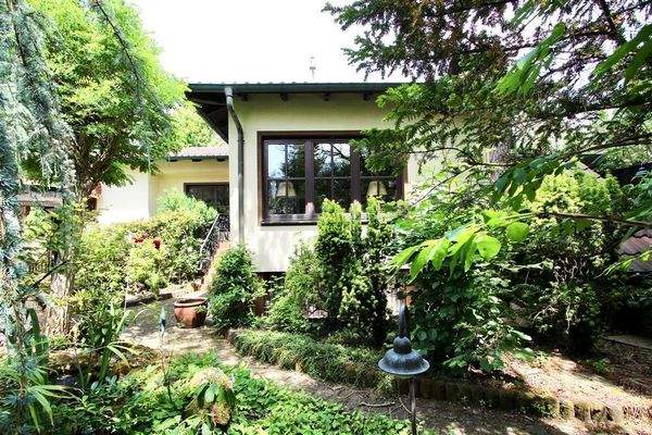 Aussenansicht vom Garten