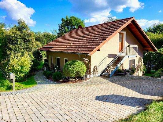 02. Außenansicht.jpg