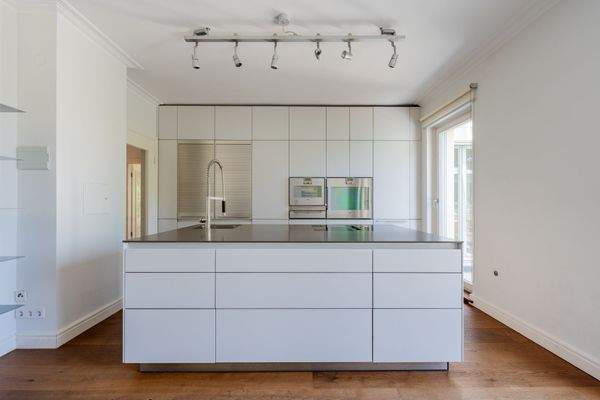 Elegance in white - function meets aesthetics