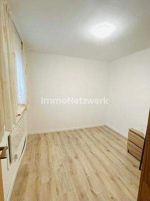 EG Kinder oder Arbeitszimmer