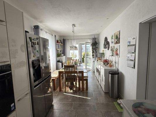 Offene Küche mit Esszimmer