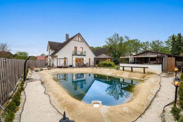 DI - Forbes Global Properties