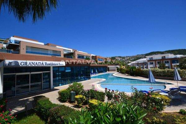 Sea View Villa with Private Pool in Kargicak Alanya