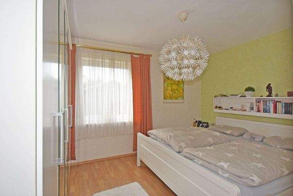 großes Schlafzimmer