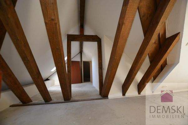 Fläche im Spitzboden 