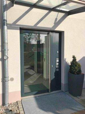 überdachter Hauseingang
