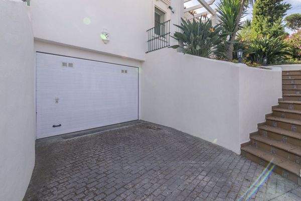 Garage für drei Autos