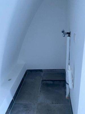 Waschmaschinenstellplatz im Bad.jpeg