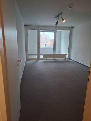 Zimmer mit Zugang zum Wintergarten