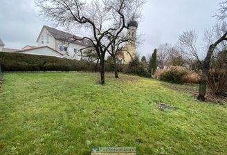 Nachbarbebauung zwei MFH