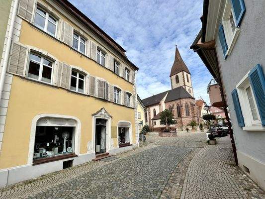 Außenansicht Richtung Peterskirche
