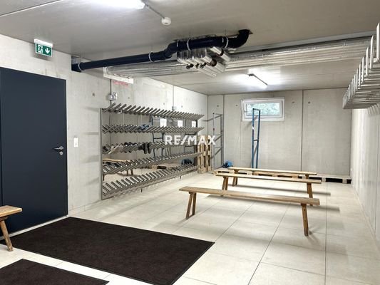 Skiraum mit Skischuhwärmer