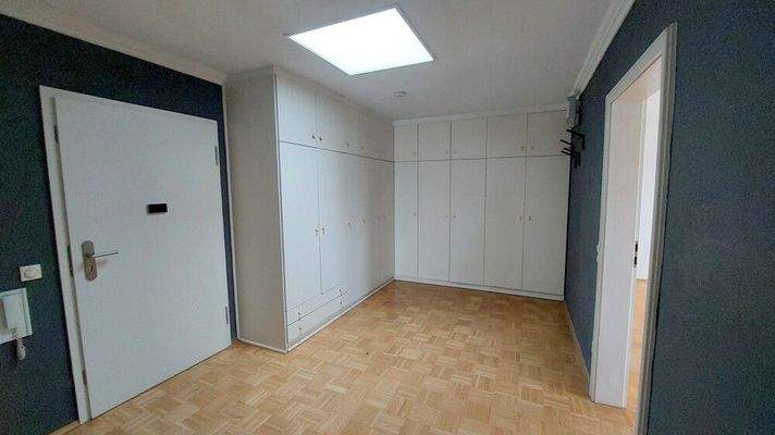 Flur/Einbauschränke