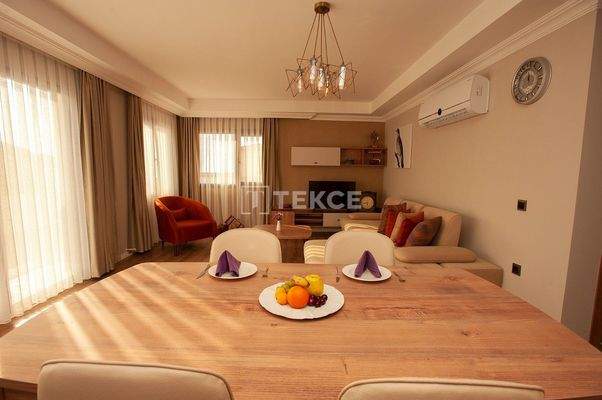 Furnished Flats in a Complex in Trabzon Kalecik