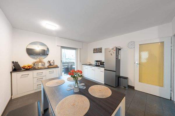 EG offene Küche mit Essbereich