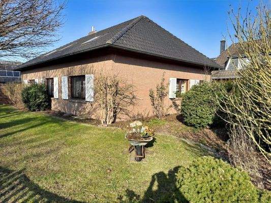 seitlicher Blick zum Haus