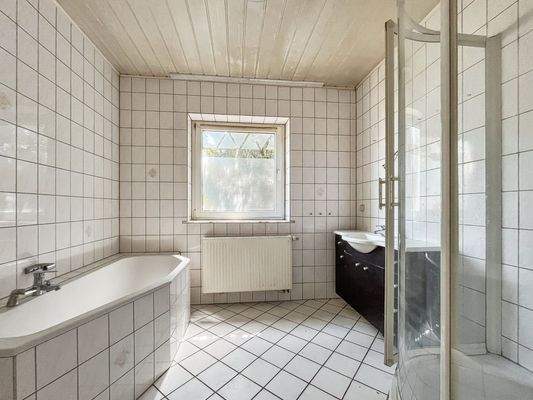 Badezimmer Erdgeschoss