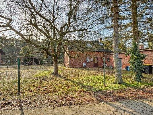 Grundstücksansicht 3