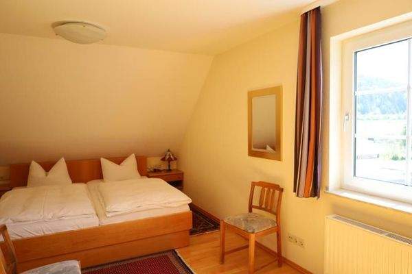 Großes Doppelzimmer