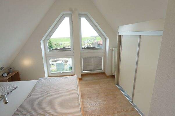 2. OG_Schlafzimmer.jpg