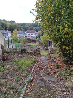 Blick Haus in den Garten