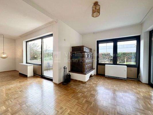 5049 Ess- oder Kaminzimmer 