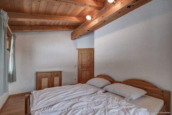 Schlafbereich mit Kasierblick und Terasse