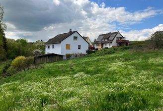 Blick auf das Grundstück