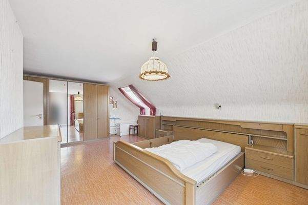 großes Schlafzimmer