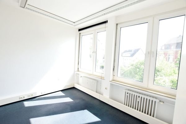 Büro 2.OG (2)