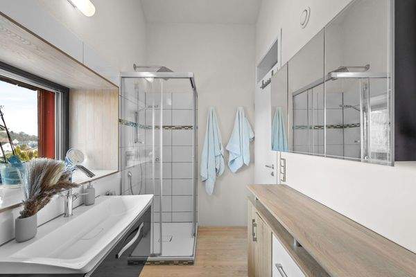 Badezimmer - weitere Ansicht