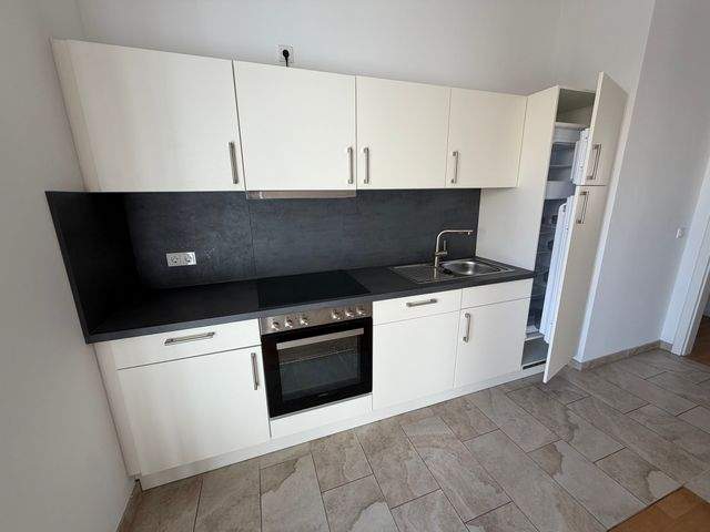 Schöne 3-Zimmerwohnung mit EBK, Terrasse u. Garten zu vermieten! - Foto 5