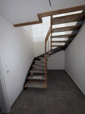 Treppenaufgang vom UG 