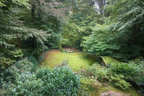 Blick von der Terrasse zum Alsterlauf