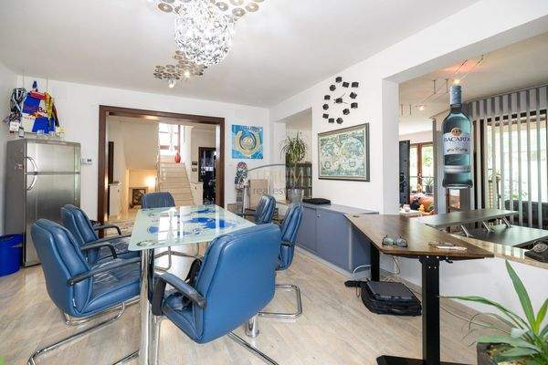 Wohnbereich-Besprechungsraum