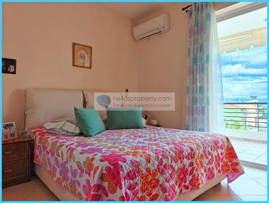 520c93fe05f44ff19267a2425382d38e-original