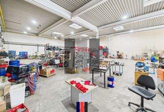 Halle Innenansicht 5