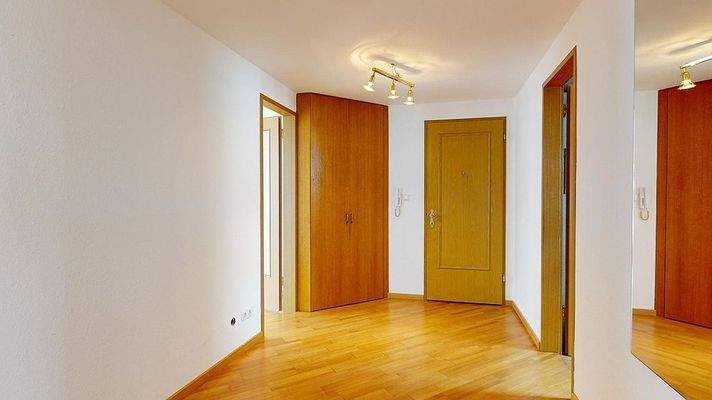 Flur mit eingebautem Schrank