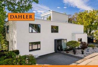 Modernes Familiendomizil mit großer Einliegerwohnung in begehrter Lage